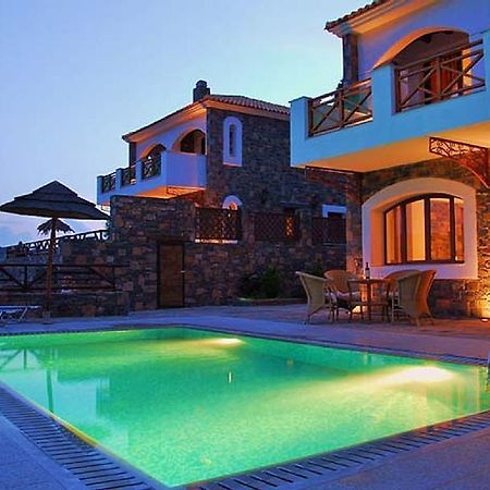 Giannikakis Villas Істрон Екстер'єр фото